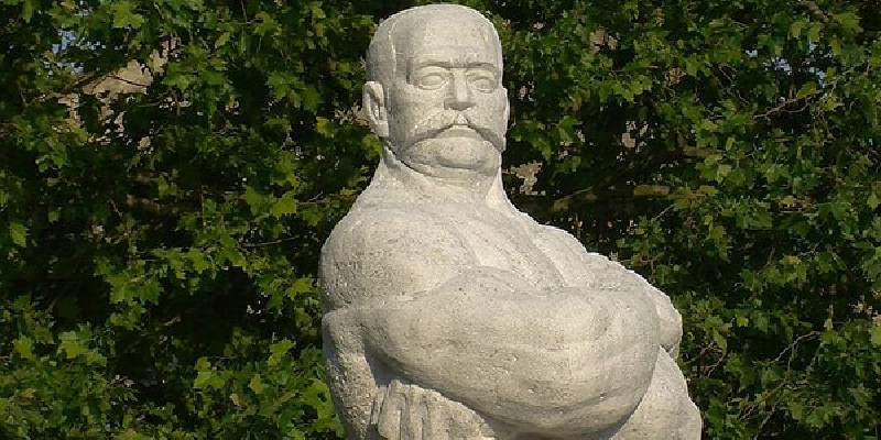 Koca Yusuf Kimdir?