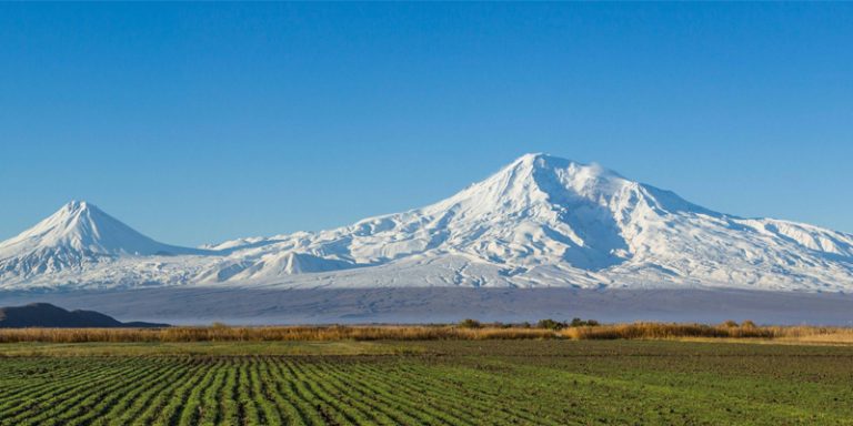 büyük ve küçük ağrı dağı manzarası