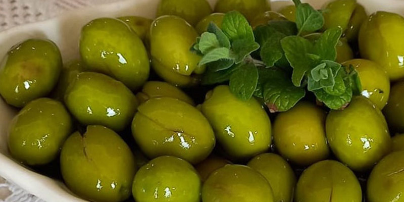 zeytin sağlıklı yağlar içinde en iyisi zeytin sağlıklı yağlar